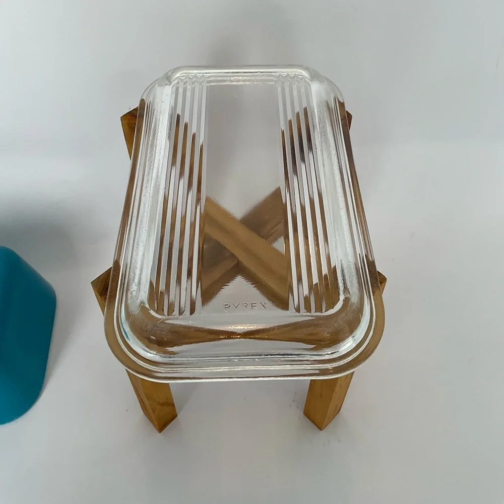 Vintage Pyrex covered dish_8